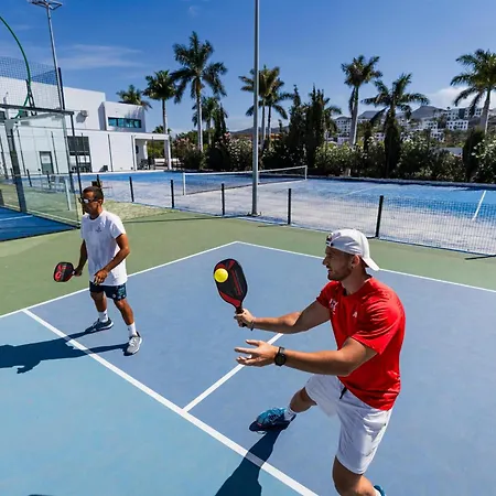 Apartmanhotel Playitas - Sports